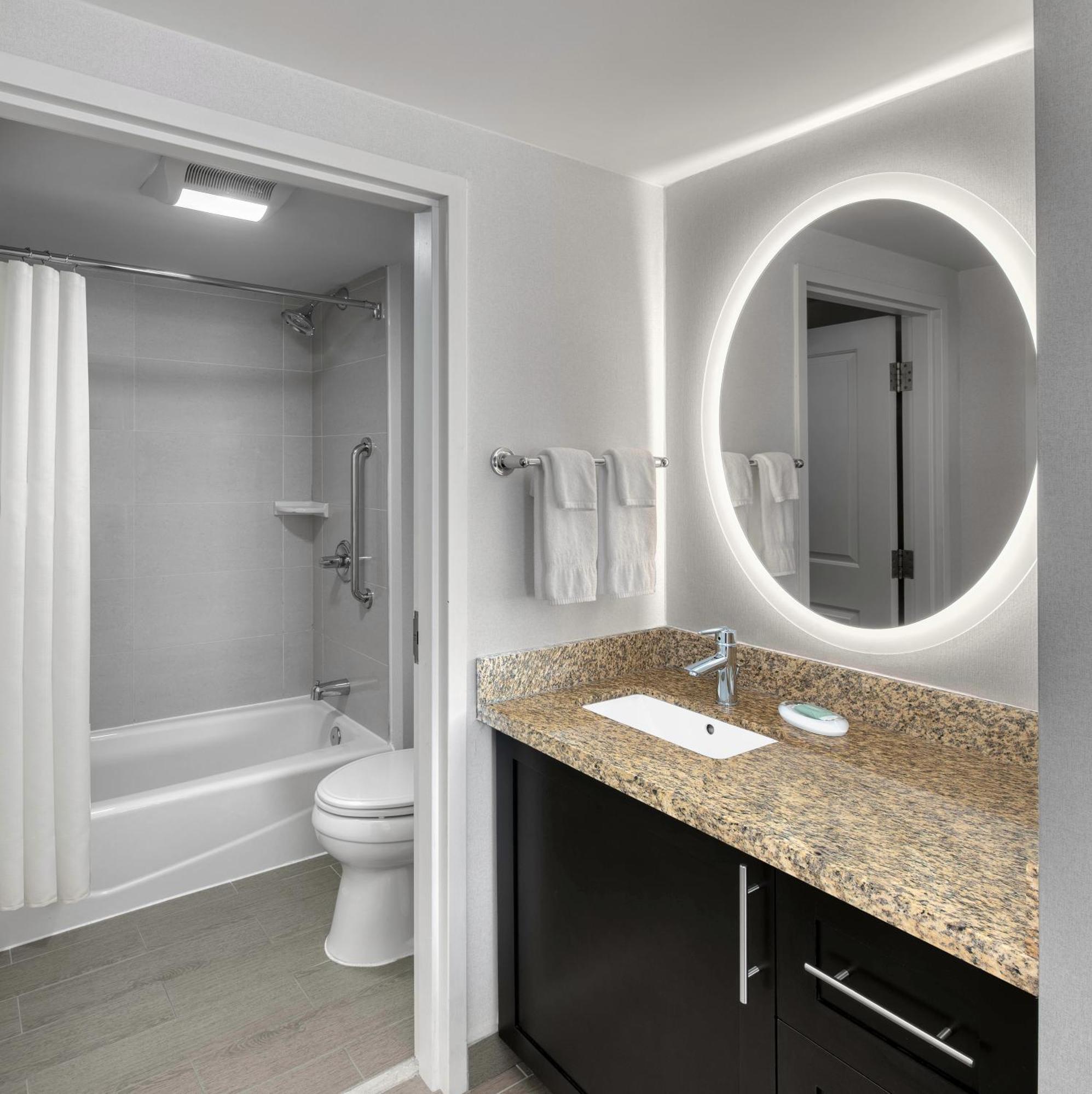 Towneplace Suites By Marriott Sudbury Exterior photo