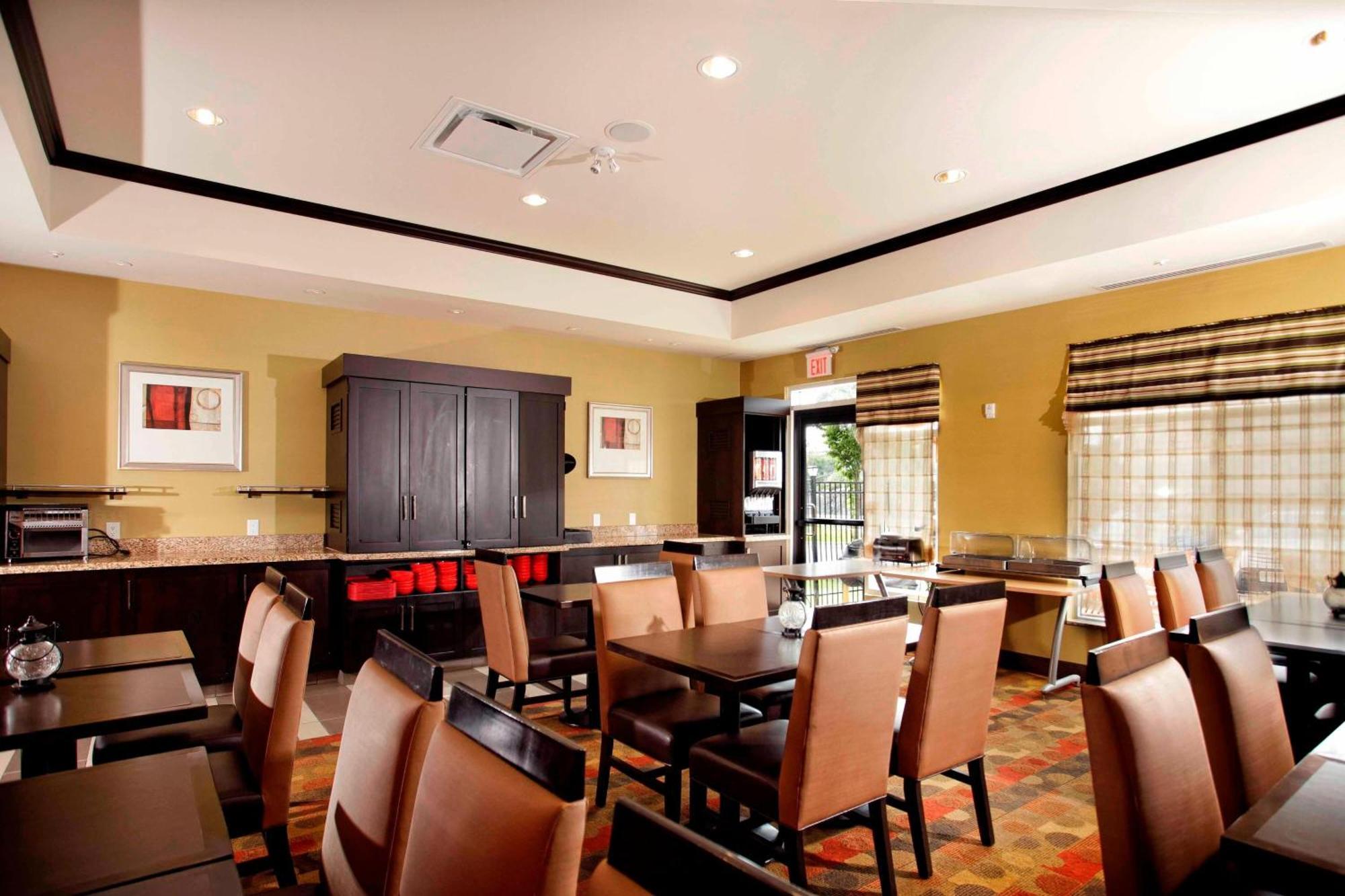 Towneplace Suites By Marriott Sudbury Exterior photo